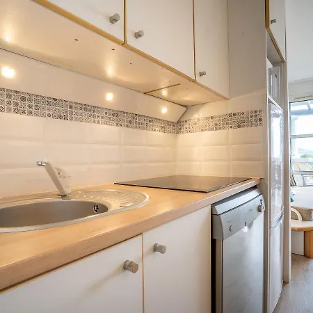 L'esquinade J5 226 By Interhome Lägenhet *